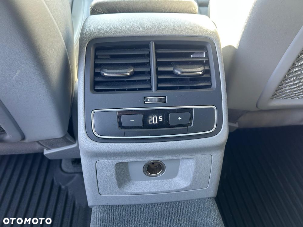 Audi A4 Avant 2.0 TDI S tronic - 34