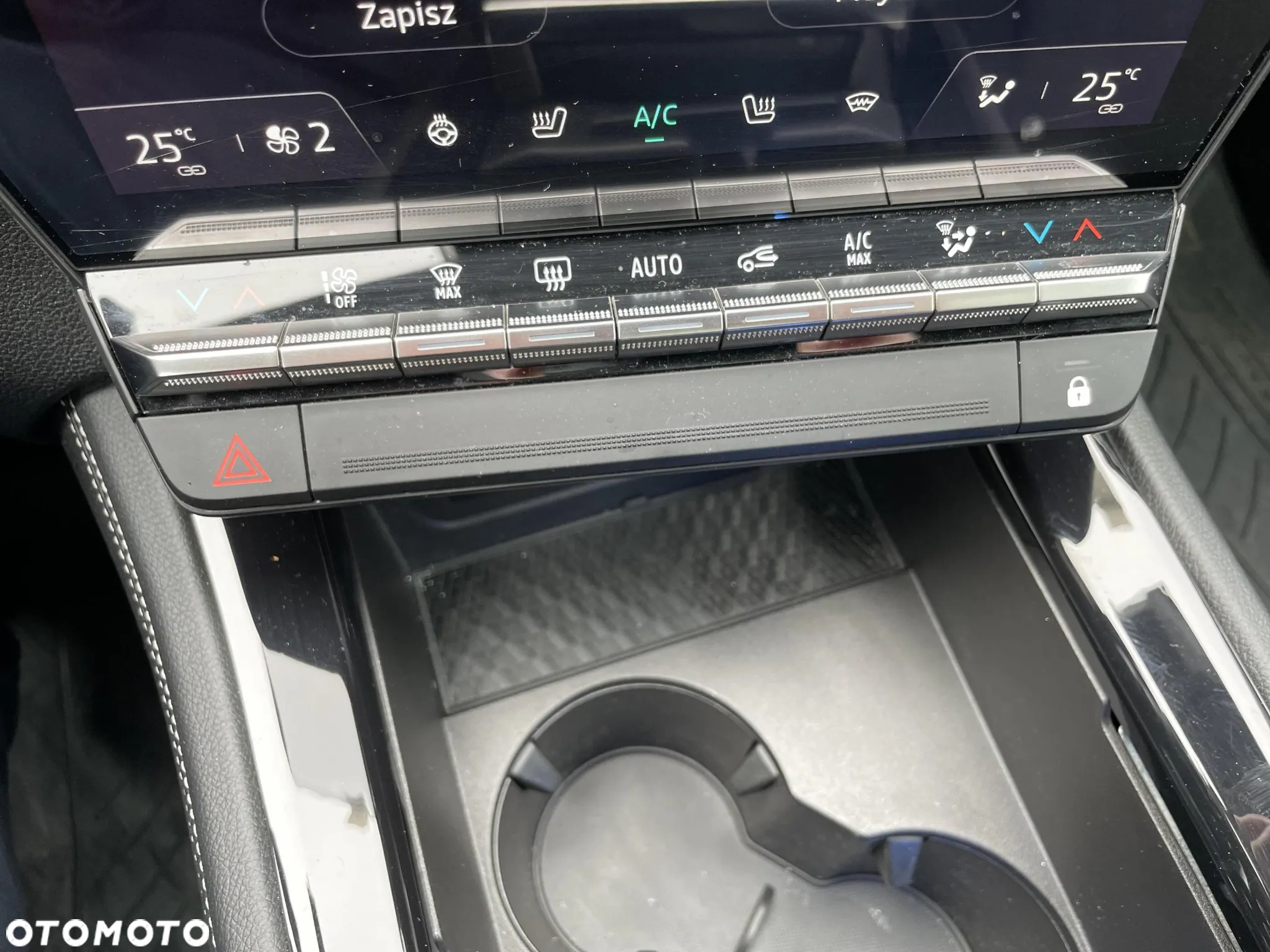 Renault Austral 1.2 E-Tech Full Hybrid 200 Iconic MMT - 22