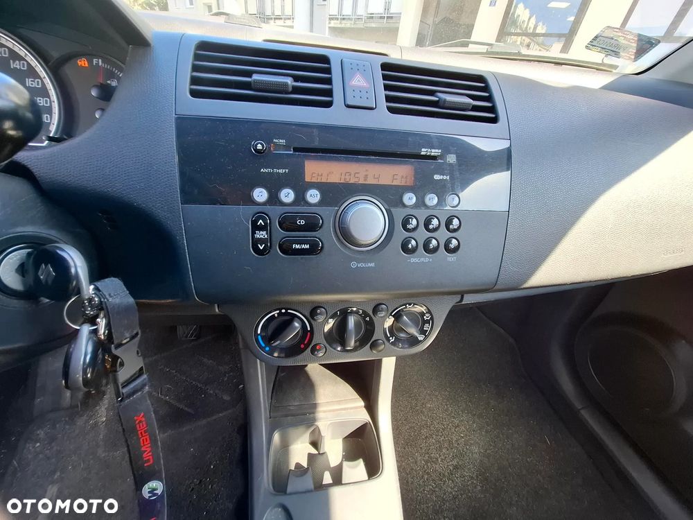 Suzuki Swift 1.3 GLX / Comfort - 3