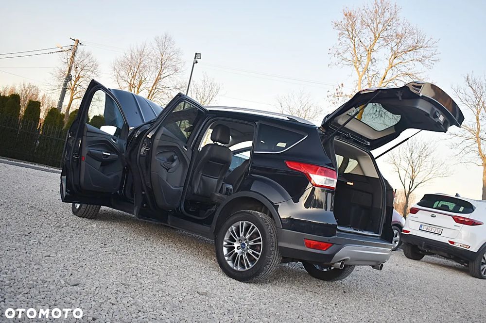 Ford Kuga 2.0 TDCi 2x4 Titanium - 14