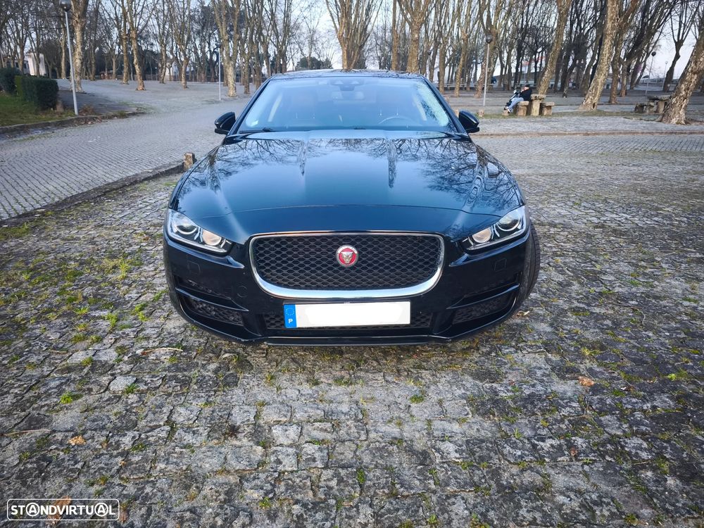 Jaguar XE 2.0 D Prestige Aut. - 6
