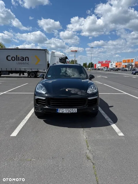 Porsche Cayenne Diesel Platinum Edition - 3
