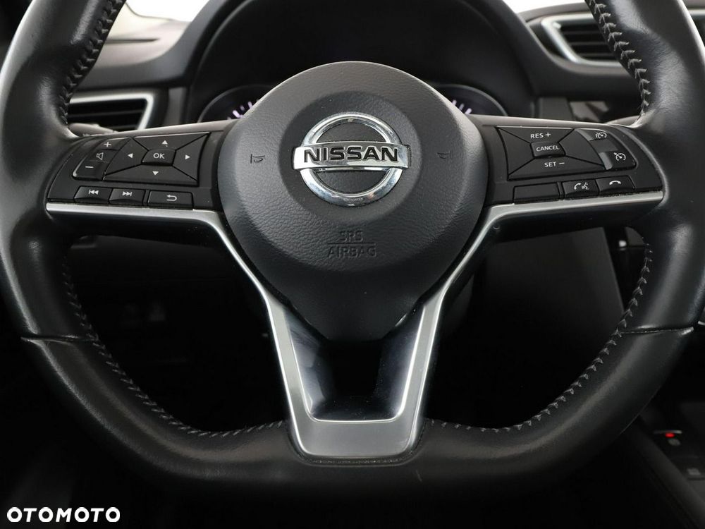 Nissan Qashqai 1.6 DCi 4x4 N-Connecta - 22