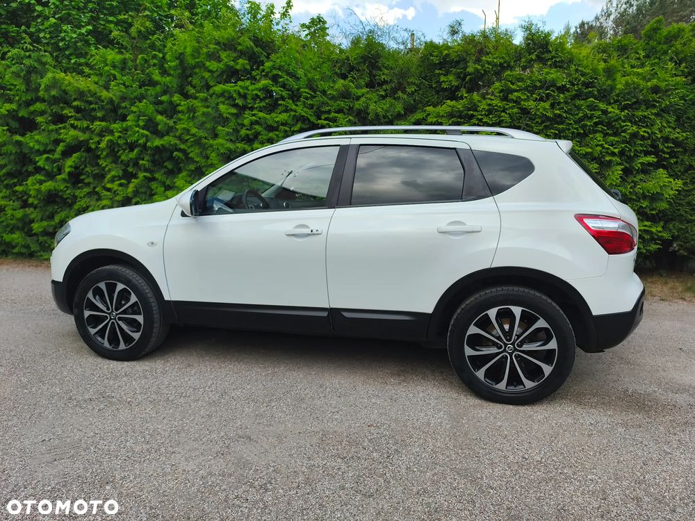 Nissan Qashqai 2.0 dCi 4 x 4 DPF tekna - 8