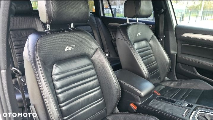 Volkswagen Passat - 38