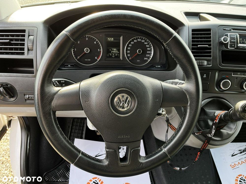 Volkswagen Transporter - 12