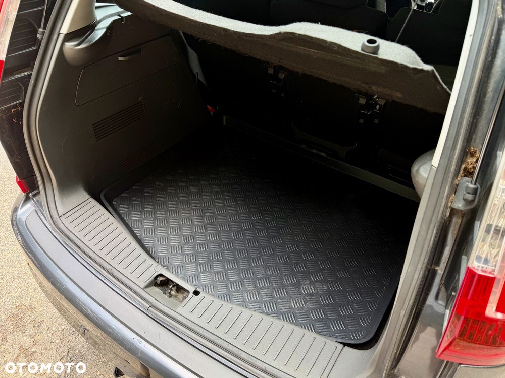 Ford C-MAX - 4