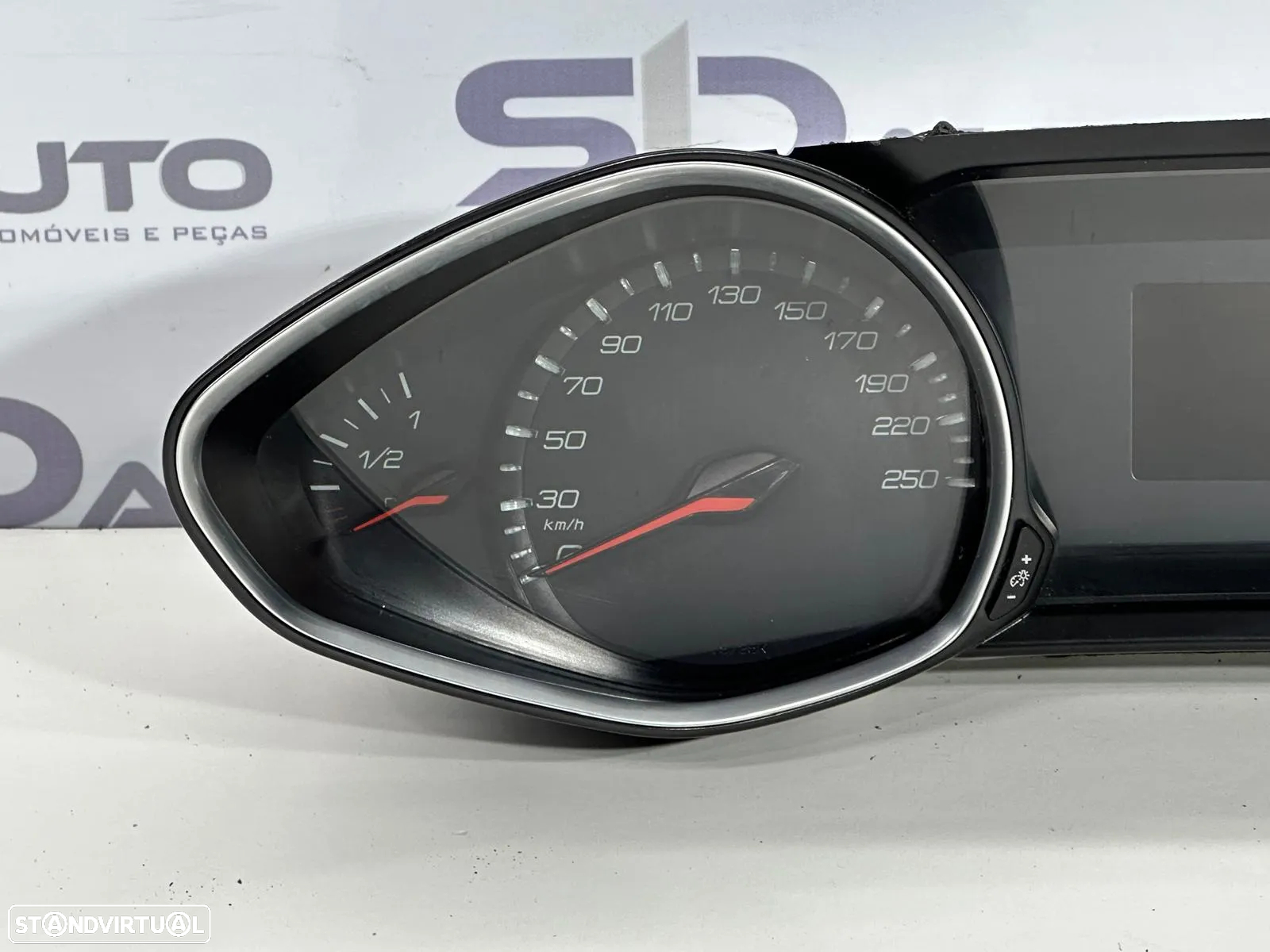 Quadrante - Peugeot 308 II (2016) - 7