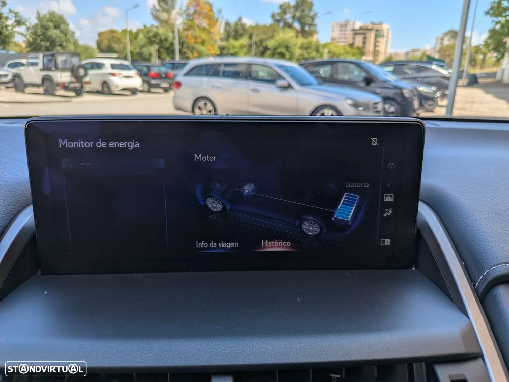 Lexus NX 300h Executive+ - 16