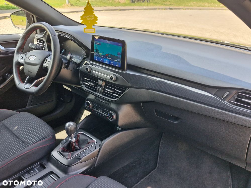 Ford Focus 1.5 TDCi ST-Line Black ASS - 16