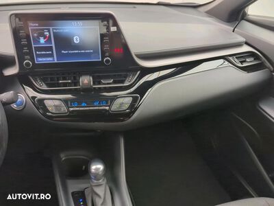 Toyota C-HR - 4