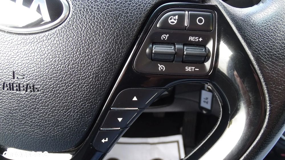 Kia Ceed Cee'd 1.6 CRDi M - 16