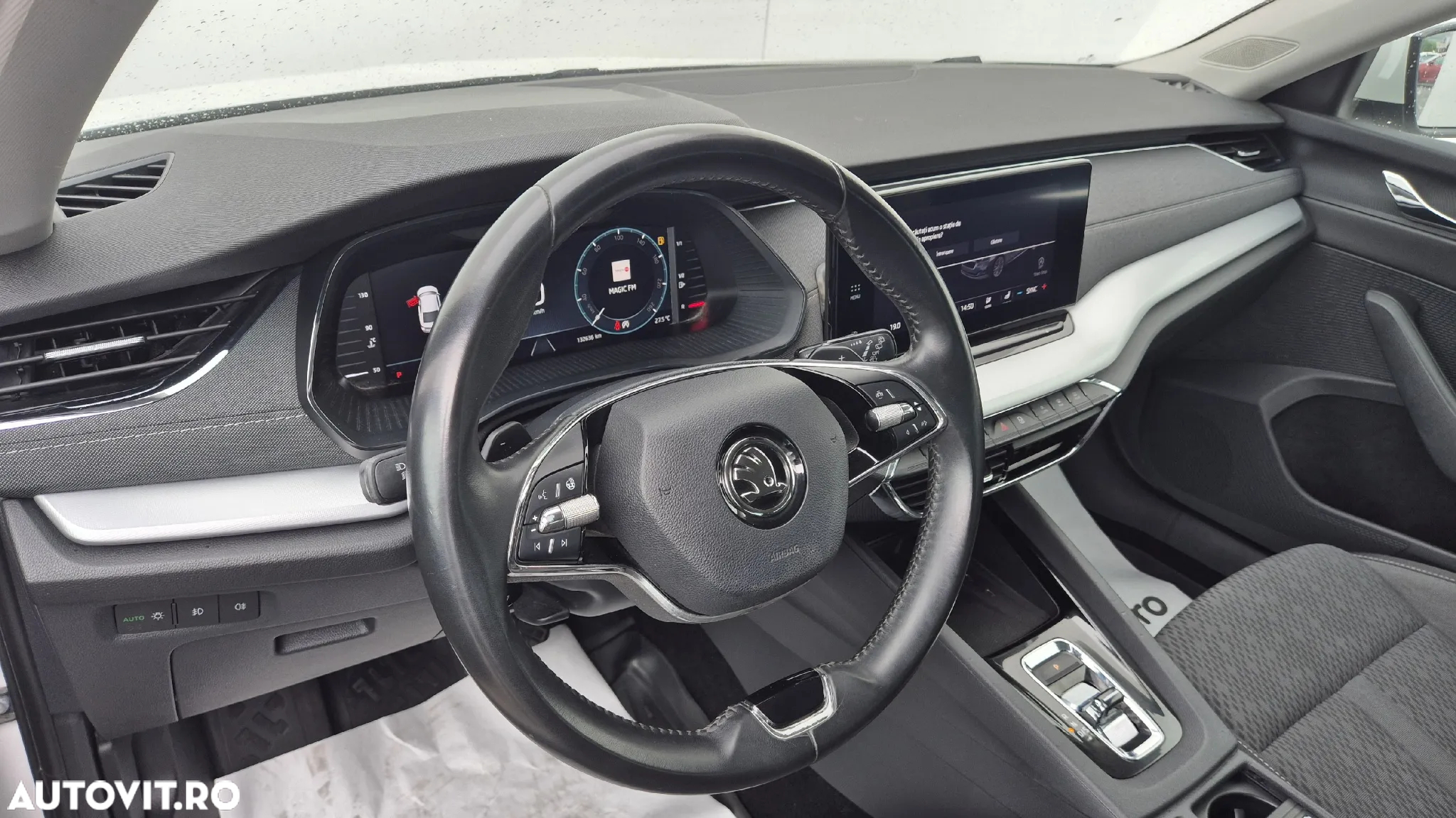 Skoda Octavia 2.0 TDI DSG Style - 10