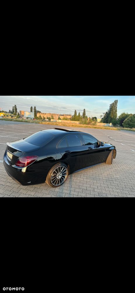Mercedes-Benz Klasa C 300 7G-TRONIC - 11