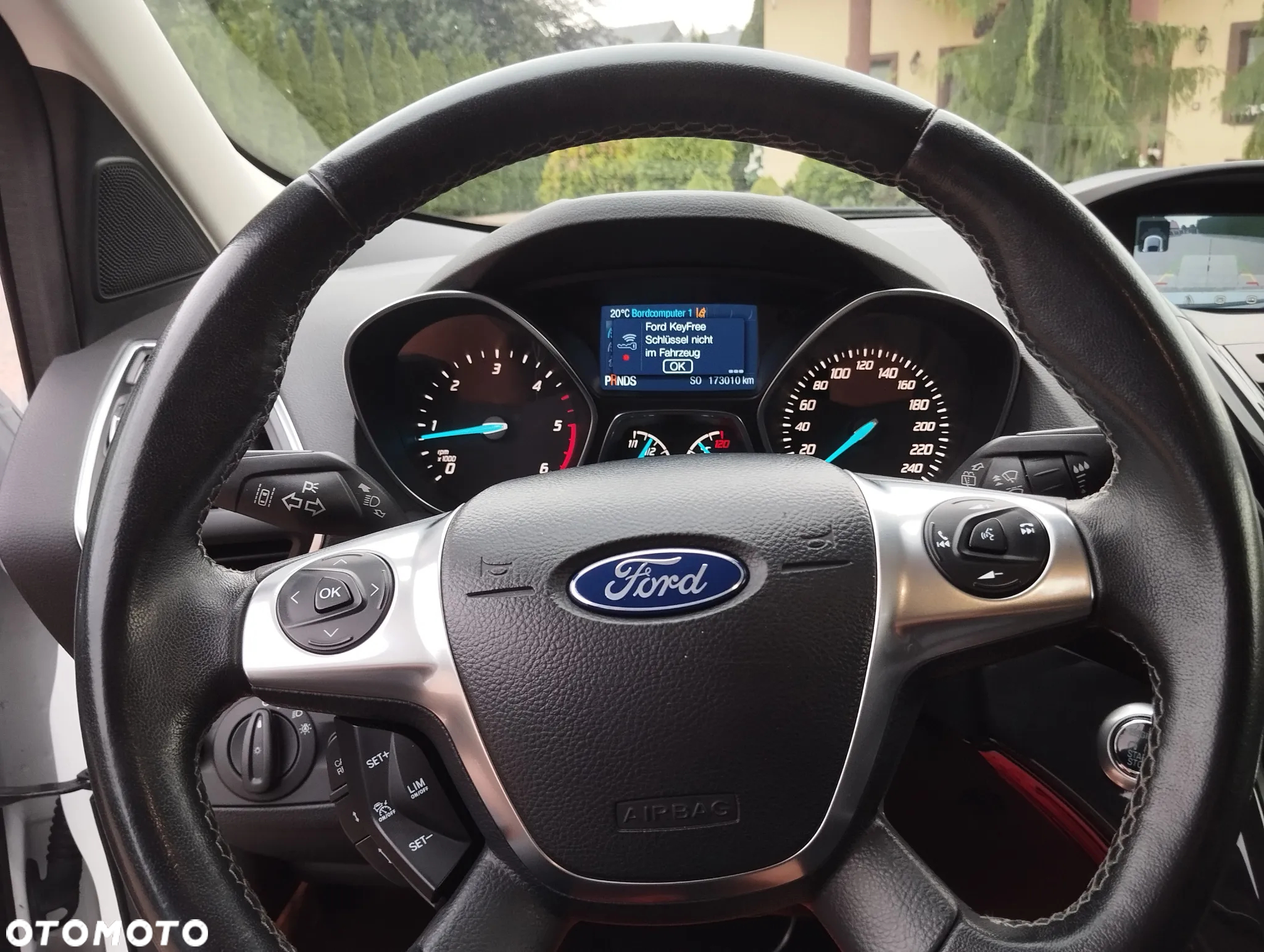 Ford Kuga 2.0 TDCi AWD ST-Line - 25