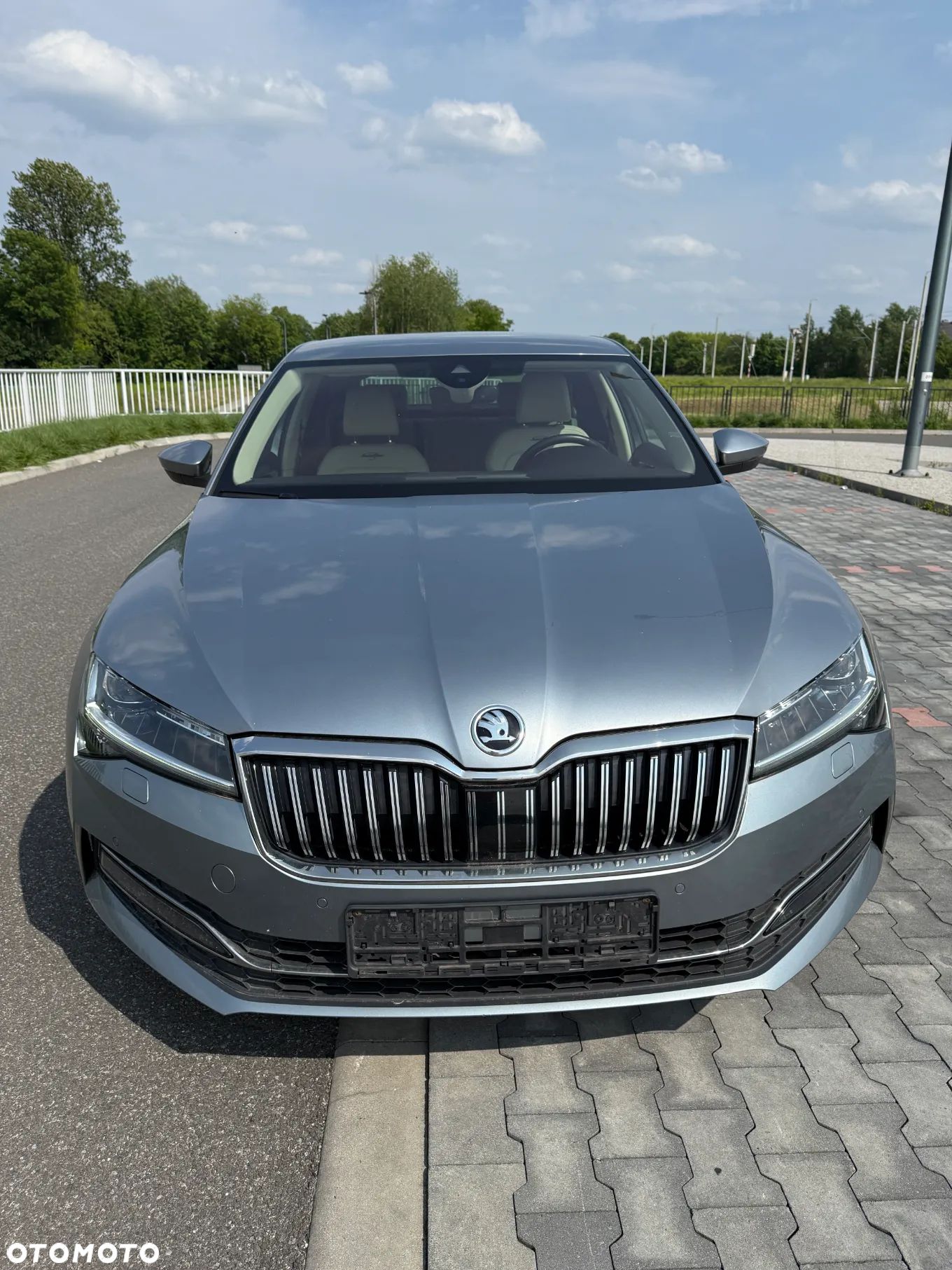 Skoda Superb 2.0 TDI SCR 4x4 L&K DSG - 1