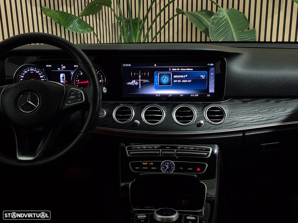 Mercedes-Benz E 220 d Avantgarde - 21