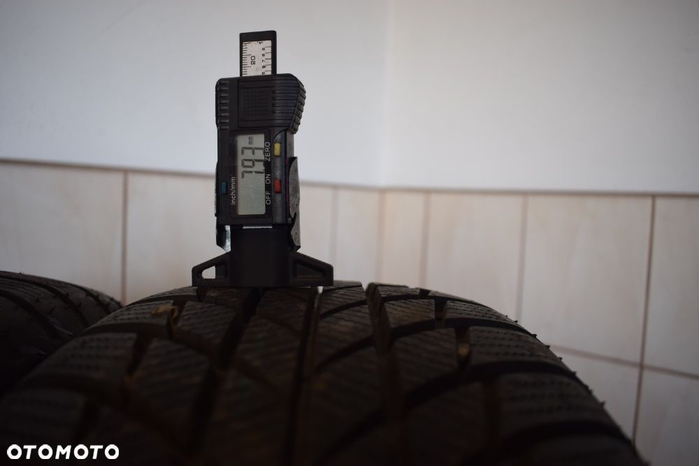 R17 205/60 Bridgestone Blizzak LM001 - 5