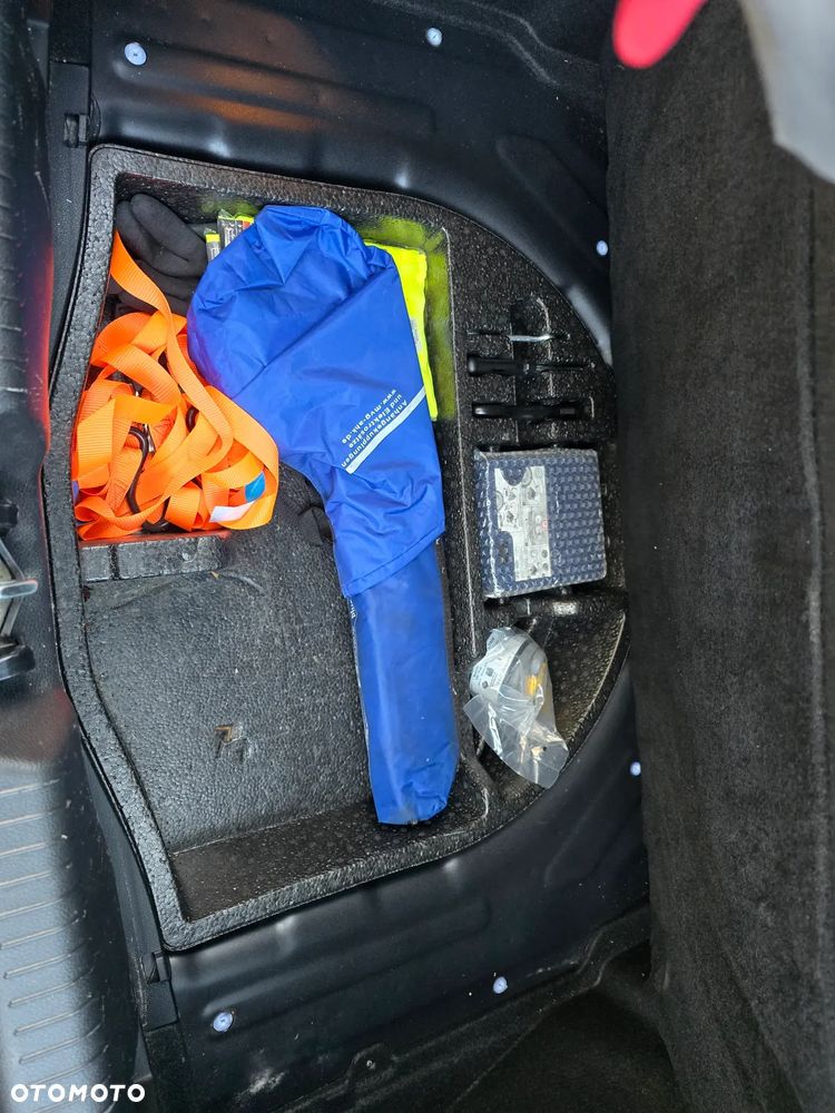 Hyundai i30 1.4 Trend - 16