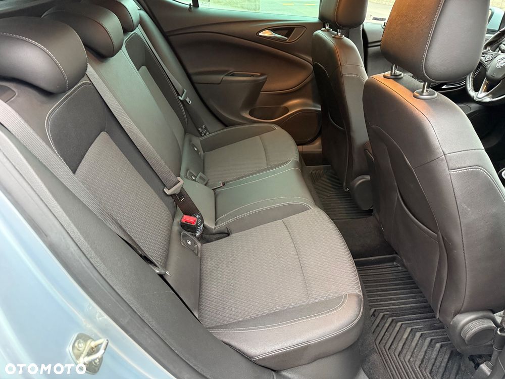 Opel Astra 1.4 Turbo Start/Stop Dynamic - 32