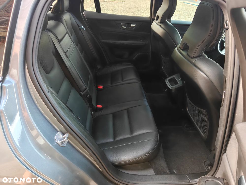 Volvo V60 - 17