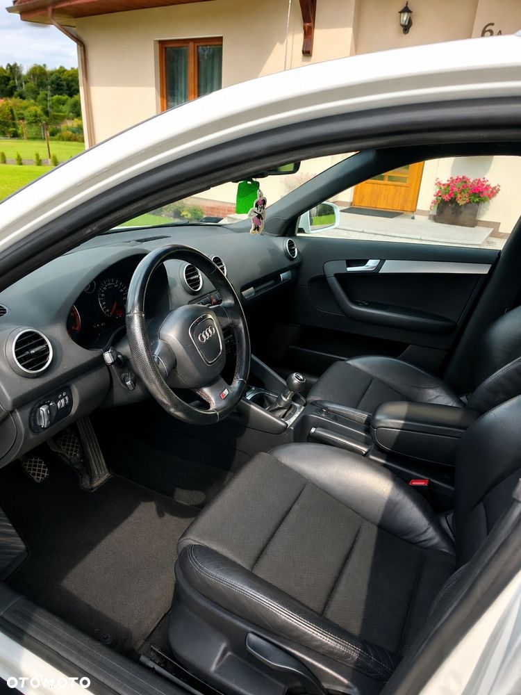 Audi A3 Sportback - 5