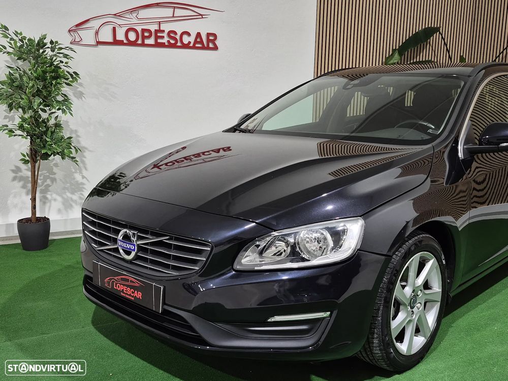 Volvo V60 1.6 D2 Momentum Eco Powershift - 2