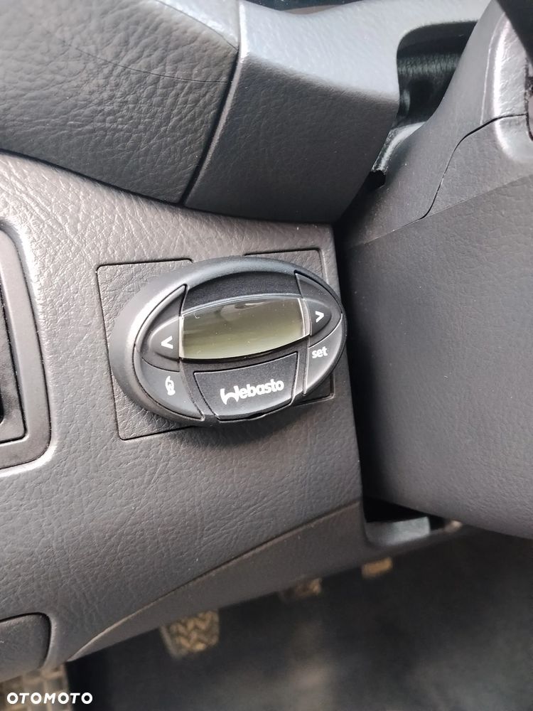 Toyota Avensis 2.0 VVT-i Executive - 10