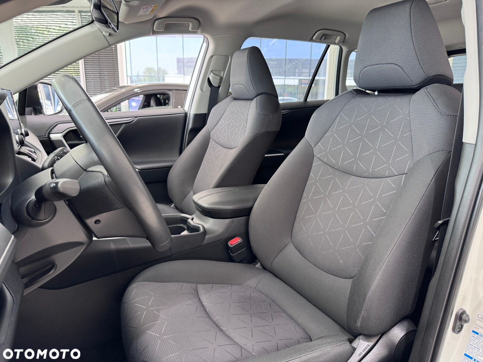 Toyota RAV4 - 10