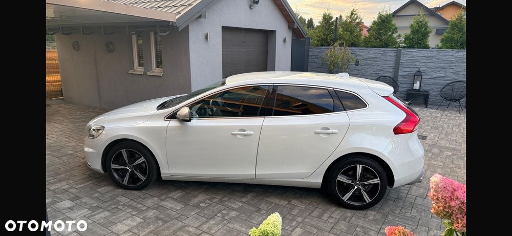 Volvo V40 D2 Geartronic RDesign - 5