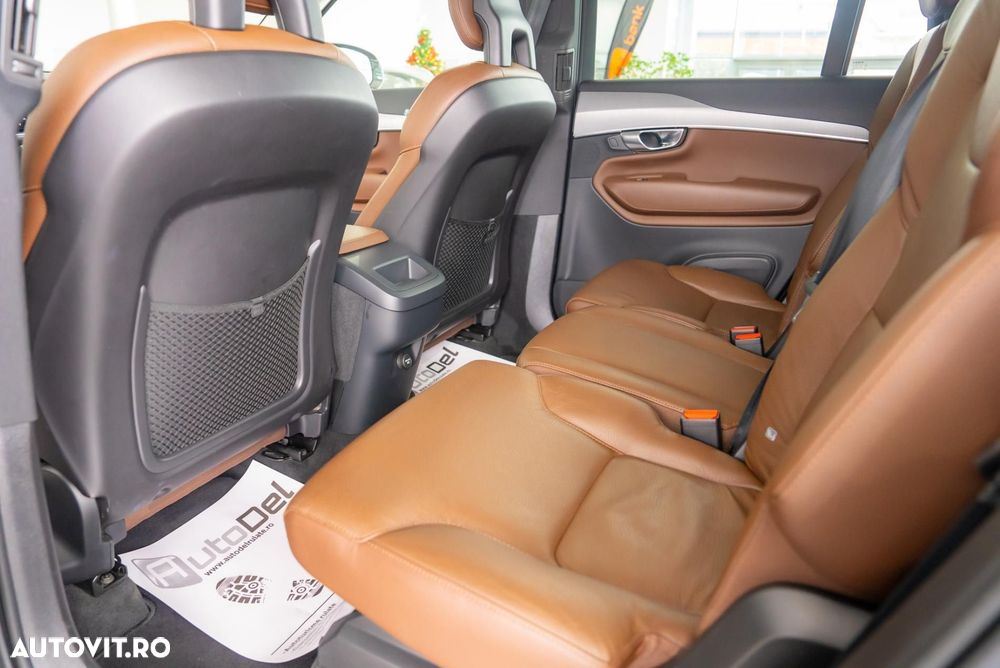 Volvo XC 90 B5 D AWD Geartronic Momentum Pro - 24