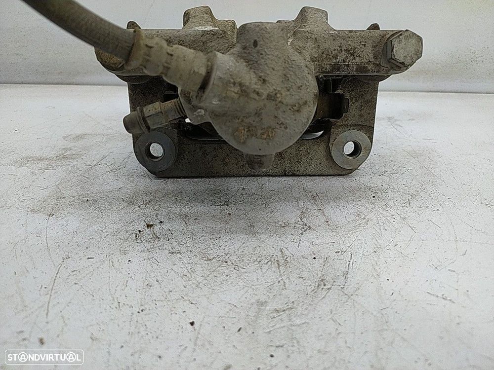 Pinça Tras Esquerda Mercedes-Benz A-Class (W169) - 4