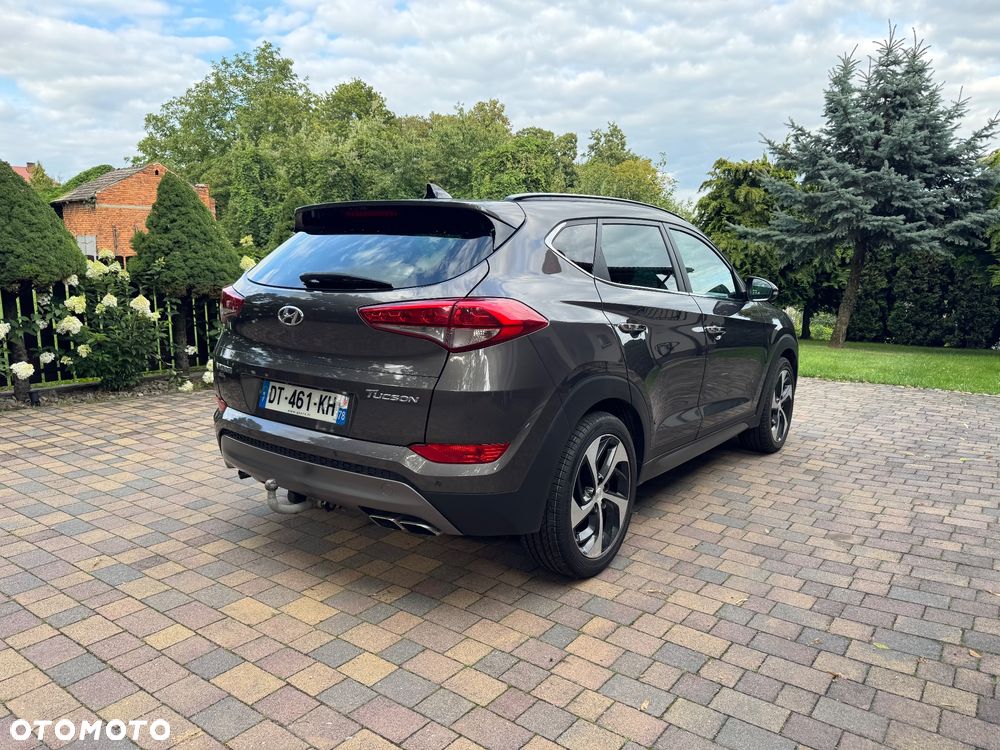Hyundai Tucson 2.0 CRDI BlueDrive Style 2WD - 4