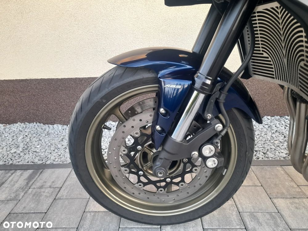 Yamaha FZ - 25