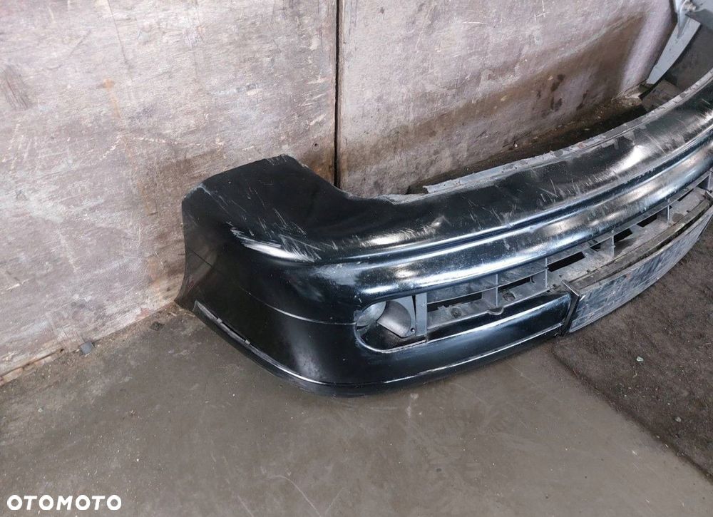 ZDERZAK PRZÓD BMW E39 520D 668/9 - 2