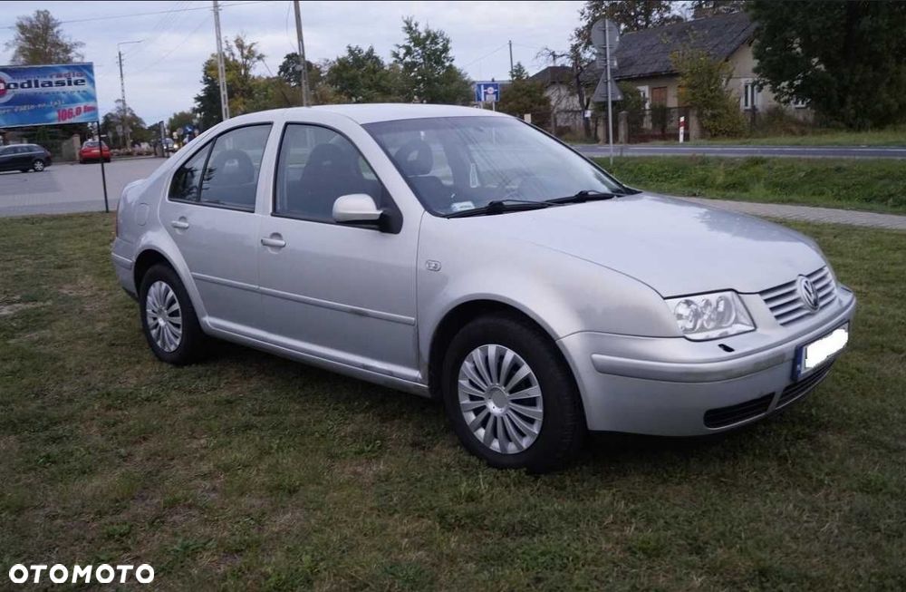 Volkswagen Bora Variant 2.0 - 1