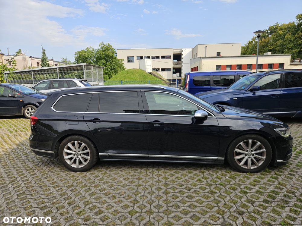Volkswagen Passat - 8