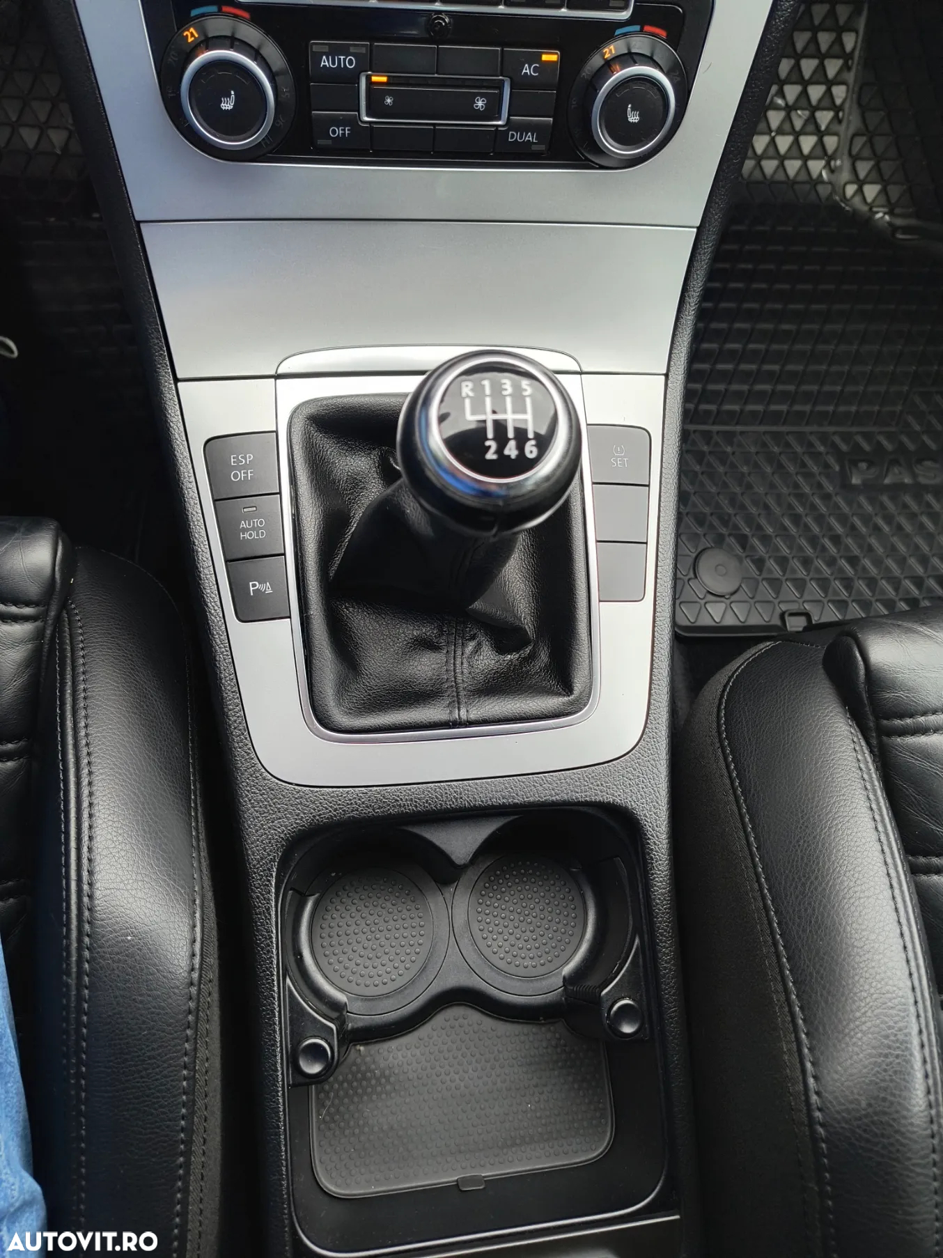 Volkswagen Passat - 28
