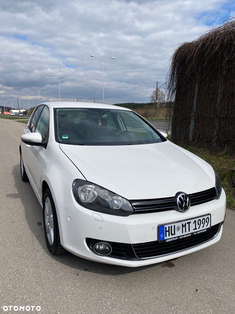 Volkswagen Golf - 8