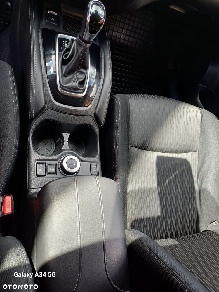 Nissan X-Trail 2.0 dCi ALL-MODE 4x4i Xtronic N-Connecta - 12