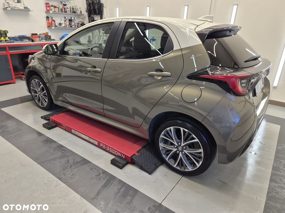 Toyota Yaris 1.5 Selection Elegant CVT - 2