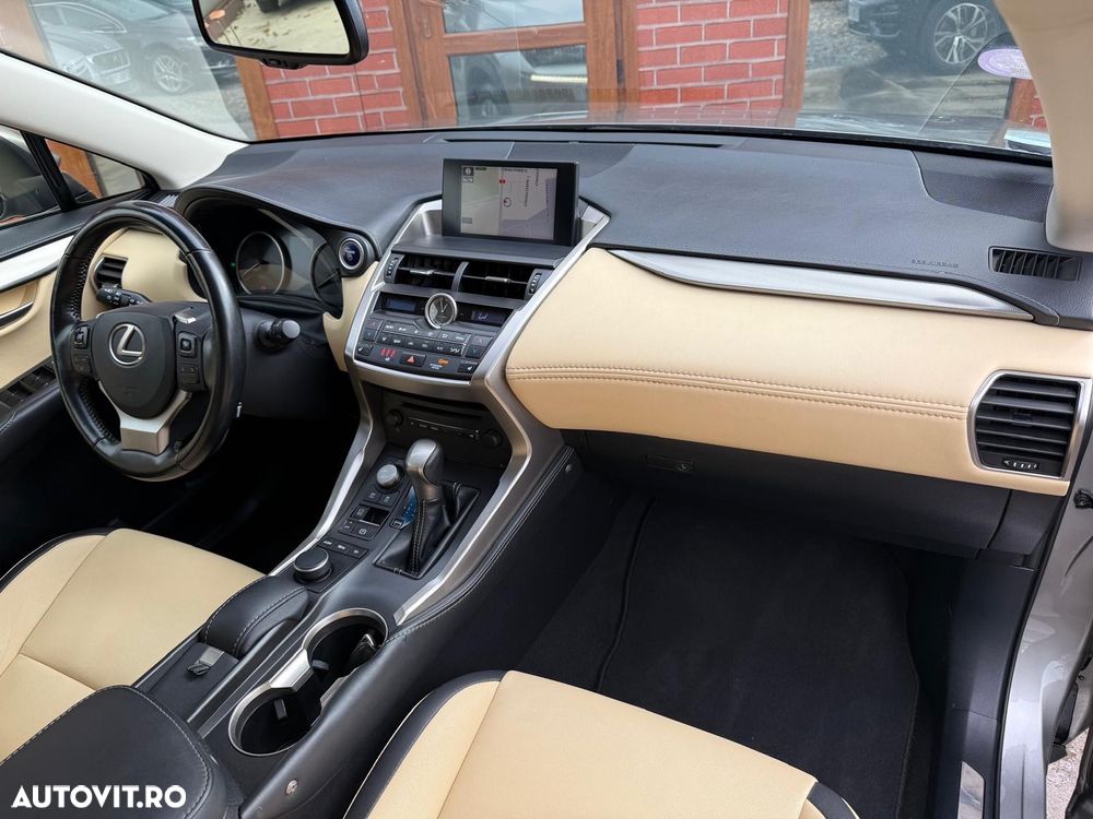 Lexus Seria NX ver-300h - 19