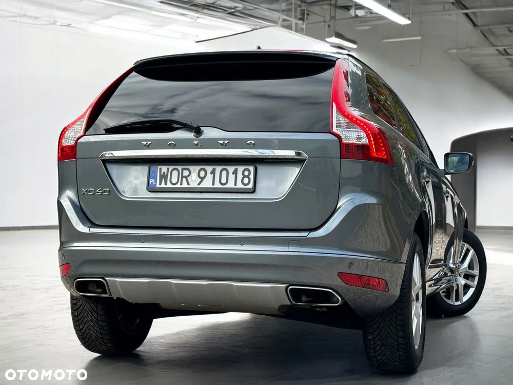 Volvo XC 60 D4 Momentum - 16