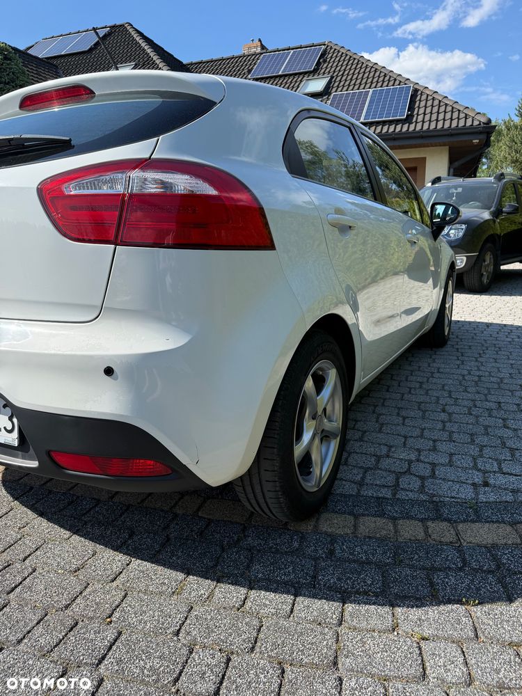 Kia Rio - 7
