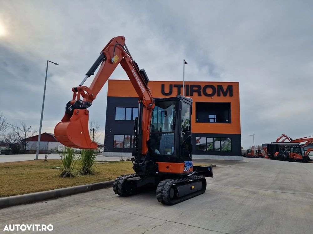 Hitachi 3,7t, ZX33U-6, cupla rapida+2 cupe excavare+cupa taluz, inst picon, Aer conditionat, lama nivelare, produs in JAPONIA, garantie 1an, posibilitate leasing-44.900 EUR+Tva - 13