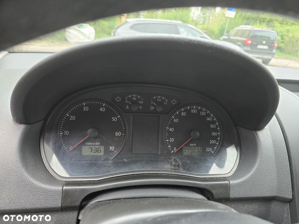 Volkswagen Polo - 7