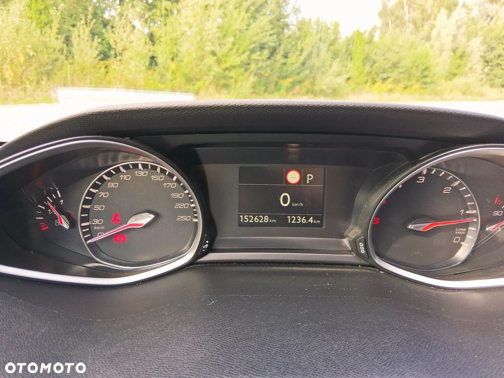Peugeot 308 BlueHDi 130 EAT8 Stop & Start Tech Edition - 11