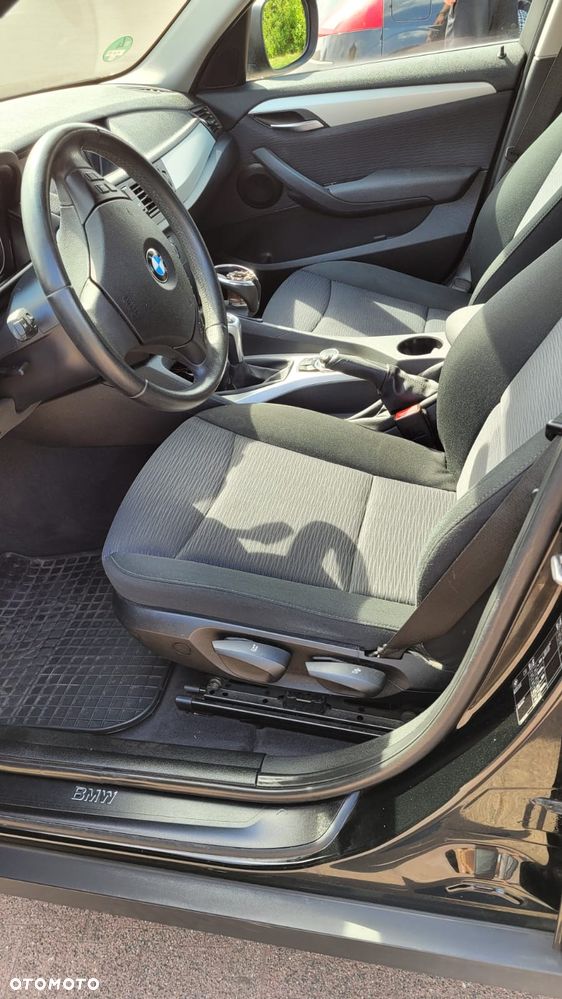 BMW X1 sDrive18d - 12