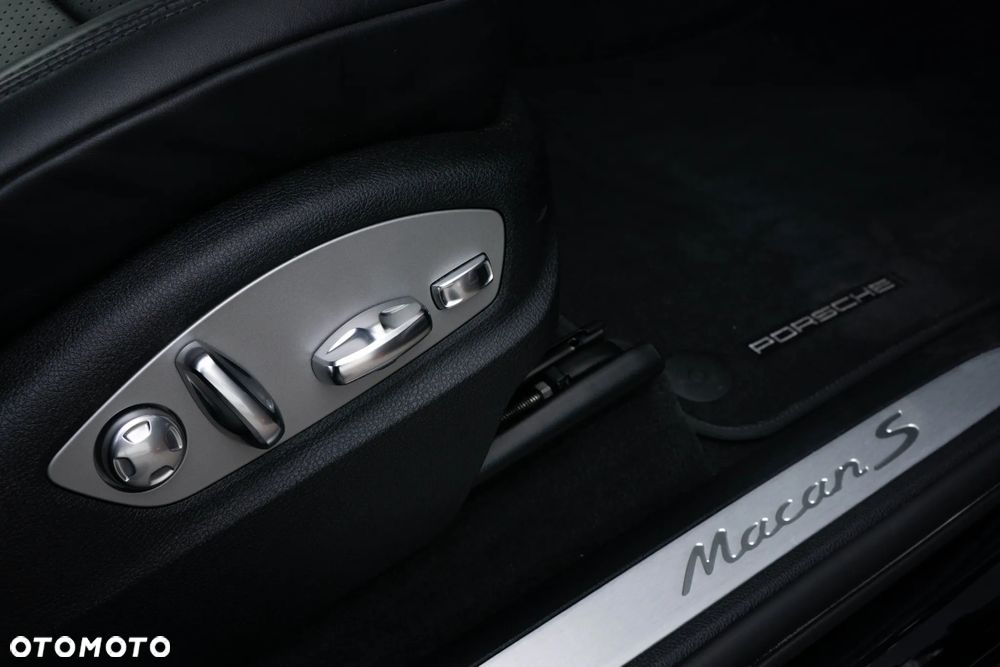 Porsche Macan S - 21