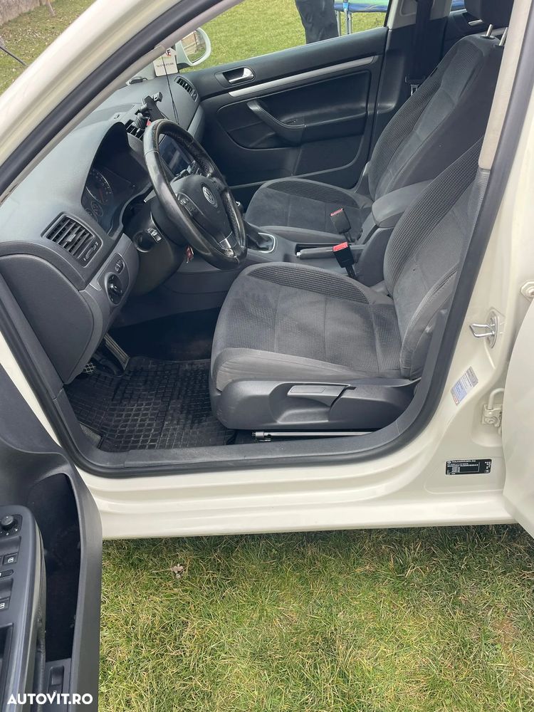 Volkswagen Jetta 1.9 TDI Comfortline - 4